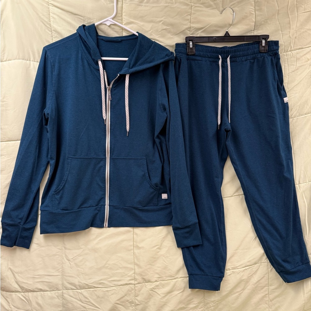 Women’s Vuori halo set in Teal heather